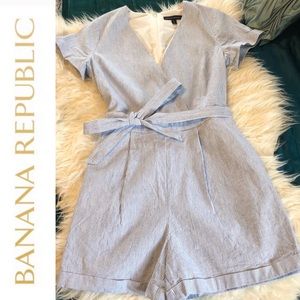 EUC Banana Republic Searsucker Romper, 4 TALL
